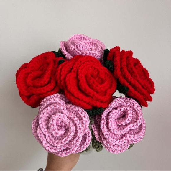 Handmade Crochet Roses- set of 6! - Picture 2 of 3